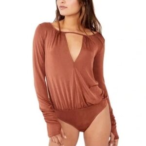 639-NWT Free people Rust Long Sleeve Bodysuit